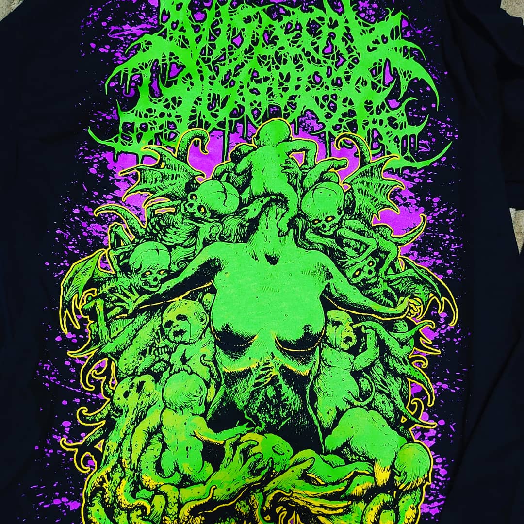 nishimako_metal's tweet photo. 本日の戦利品
Vomit Remnuntsさん
お誕生日を祝ってもらって
ありがとうございました！

本日出演者全員の
サイン入りフライヤー✌️

#vomitremnunts
#PASHT
#VYSON https://t.co/tlE3FkRxLm