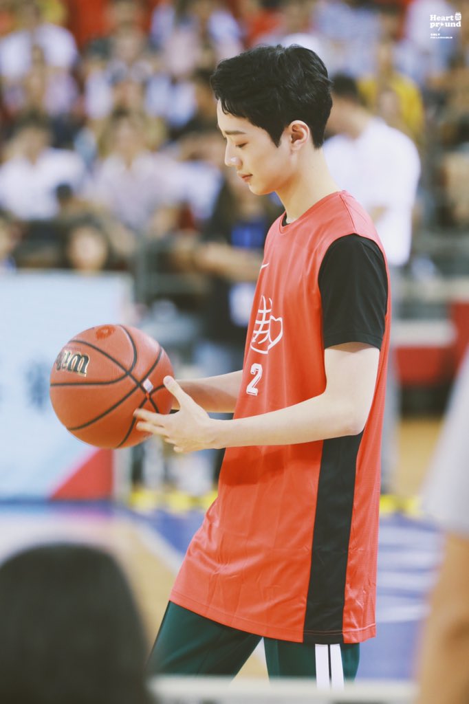 HeartPround0923's tweet photo. #라이관린 190804 https://t.co/kvaNYorFaI
