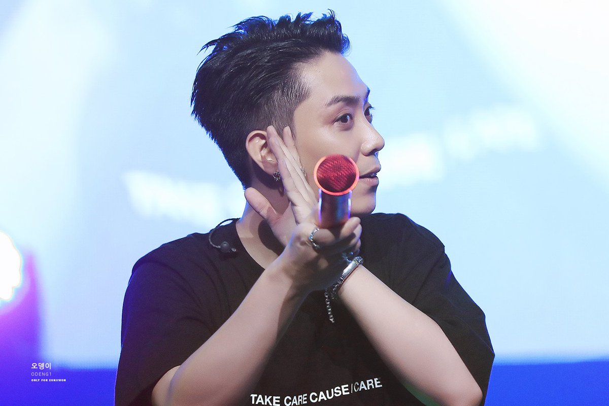 odeng1_'s tweet photo. 190727 은지원 콘서트 ON FIRE

#은지원 #EUNJIWON #ウンジウォン #G1 #殷志源 https://t.co/SpVQjRQsGw