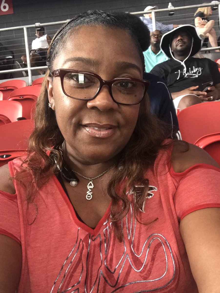 diva_dukes's tweet photo. #RiseUp https://t.co/lecbMKLcyL
