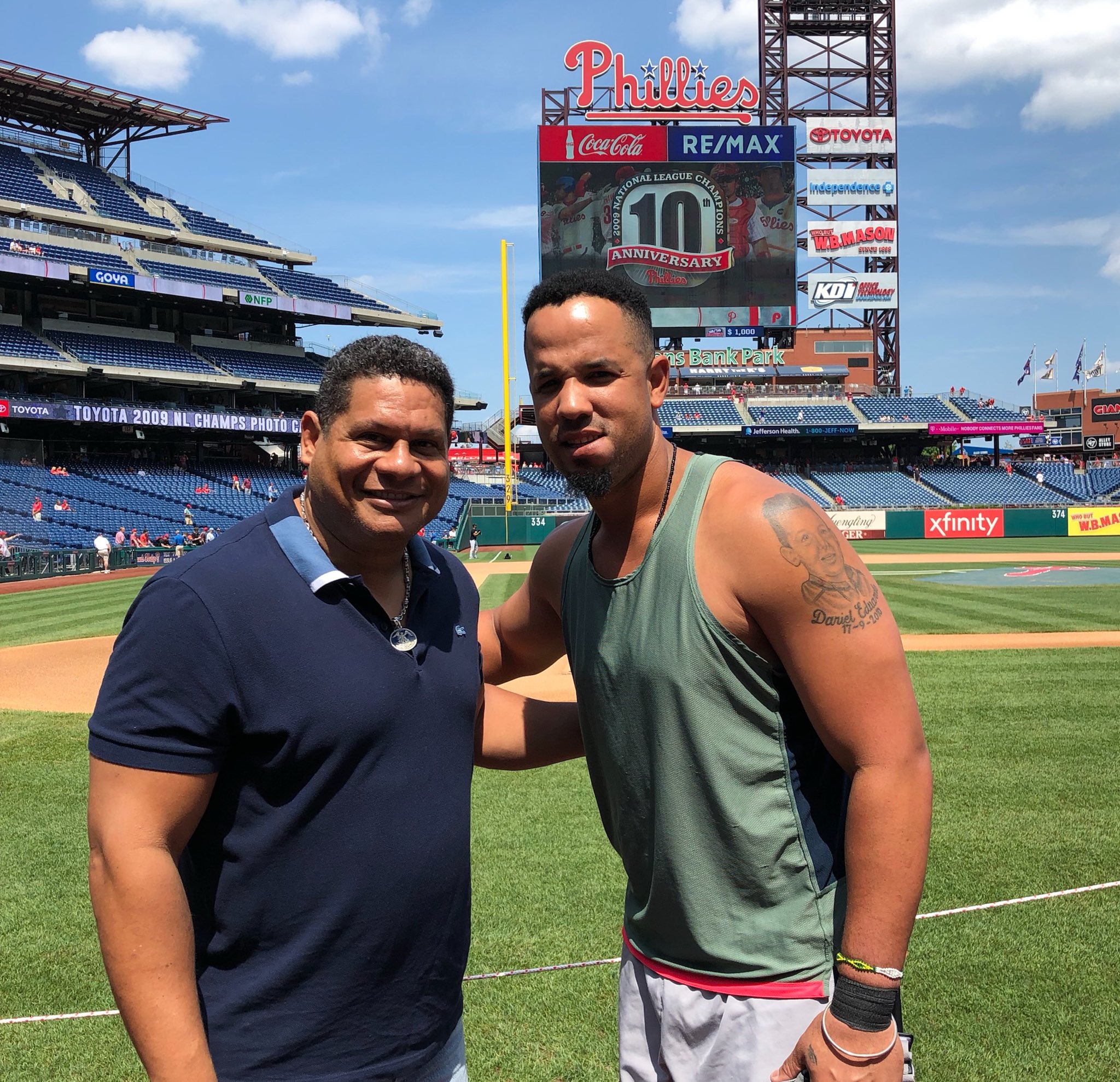 Chicago White Sox on X: 💪💪💪 Bobby Abreu and José Abreu. https