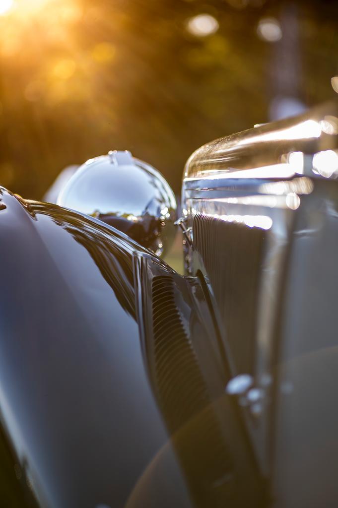 HHIMotoringFest's tweet image. The proper study of mankind is the science of design. #sundaybest #designinspiration #automobiledesign 📸 @hrizukphoto