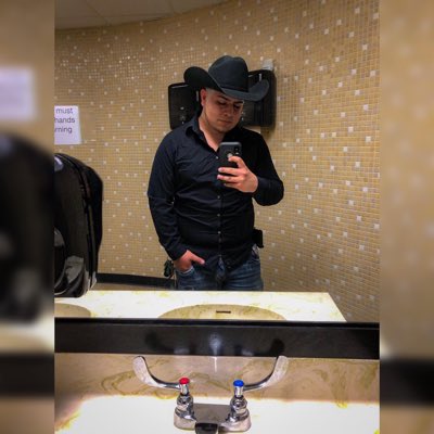 DJEdson24's tweet photo. #NewProfilePic https://t.co/tyvjVUf8hv