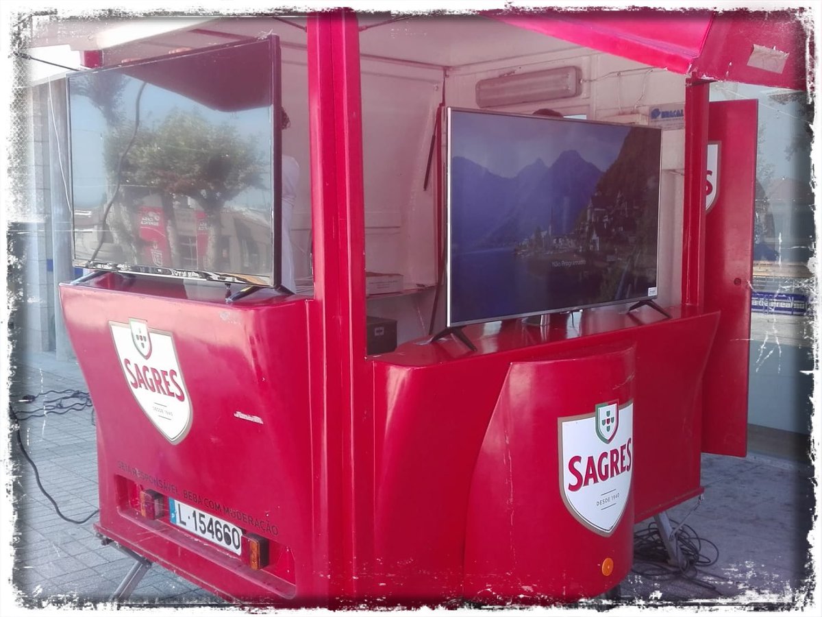 sebastianas's tweet photo. O teu Estádio para ver a Supertaça ⚽🏆
Hoje 20h45! Entrada Livre ☺️ Cerveja Fresquinha 🍻
🎉 Café #SBT Sebastianas ☕️💯 Esplanada! ⛱️Centro de Freamunde 🎯
#cafesbt #freamunde #sebastianas #sbt2020 https://t.co/m4fJs01CY0