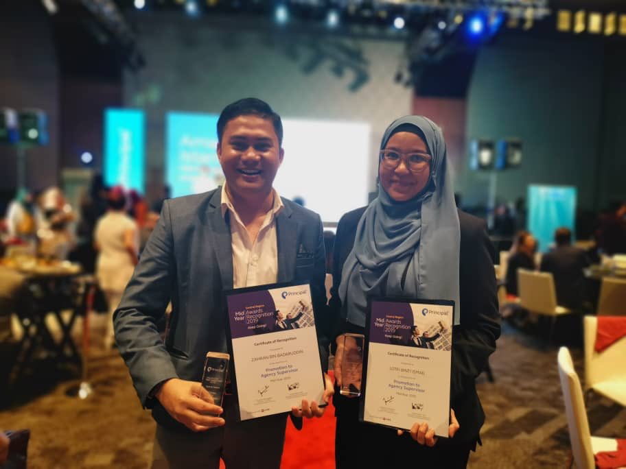 engkuazmin's tweet photo. Congratulations to my newly promoted Agency Supervisor @lotfiismail who celebrated her hardwork with PRINCIPAL. Letβs fly high together #PrincipalForLife #BaminAndCo #BaminAtWork https://t.co/kXkbn03iQF