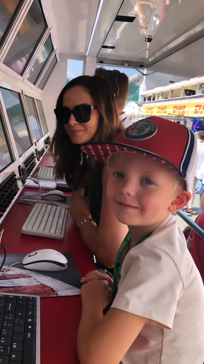 Kimi7iceman's tweet photo. Go Daddy!! https://t.co/fErIa2hrtK