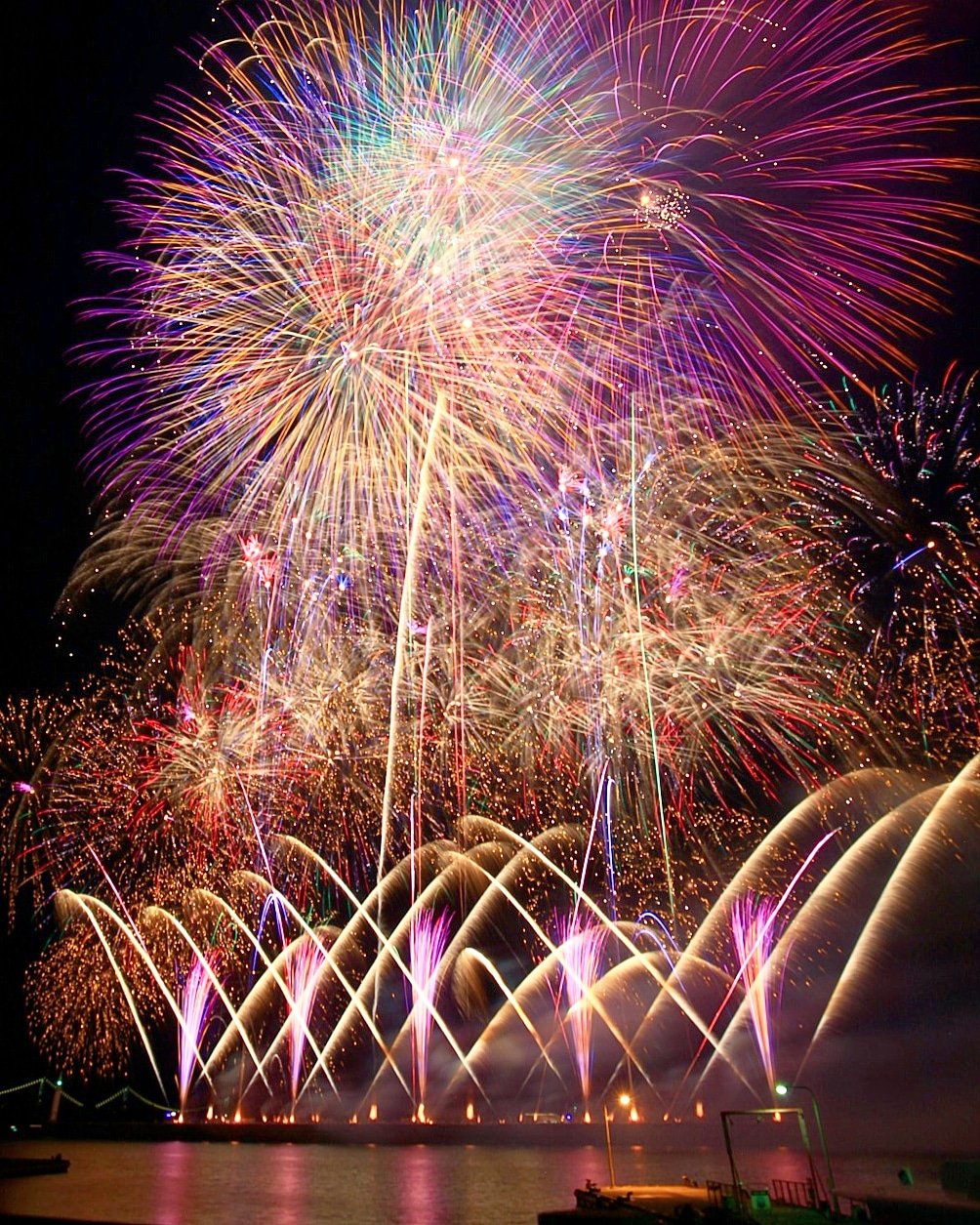 京都もよう Kyoto Moyou 愛媛県 今治おんまく花火大会 今日も素晴らしい花火が見られて感謝 19 08 04撮影 おんまく花火 おんまく 今治おんまく 花火大会 花火大会 四国最大級 四国 愛媛 今治 花火 打ち上げ花火 花火大好き