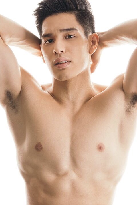 TheJakolDiary's tweet photo. RT TO BLESS SOMEONE’S TIMELINE... 👊🏻💦 https://t.co/oQtVhx8m1r