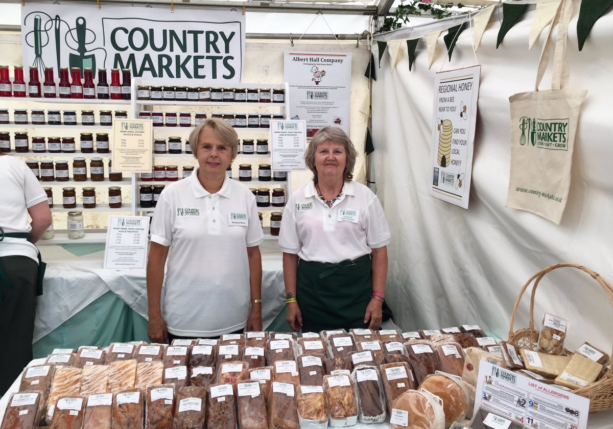 Last day to get homemade cake, jams, marmalade, chutney &amp; honey from the #Countrymarket stand at #CountryFileLive #blenheim