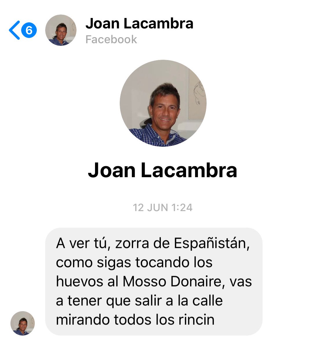 Necesito que Twitter haga su magia  y se viralice esto. Un lazi fanático amenazando a una Mosso no independentista. RT por favor.