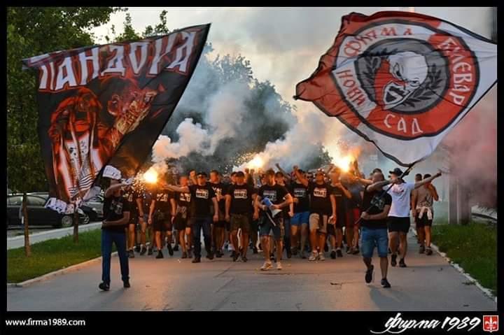 Grada Serbia on X: FK VOJVODINA - Železničar Pančevo. Firma 1989  (5/11/2023)  / X