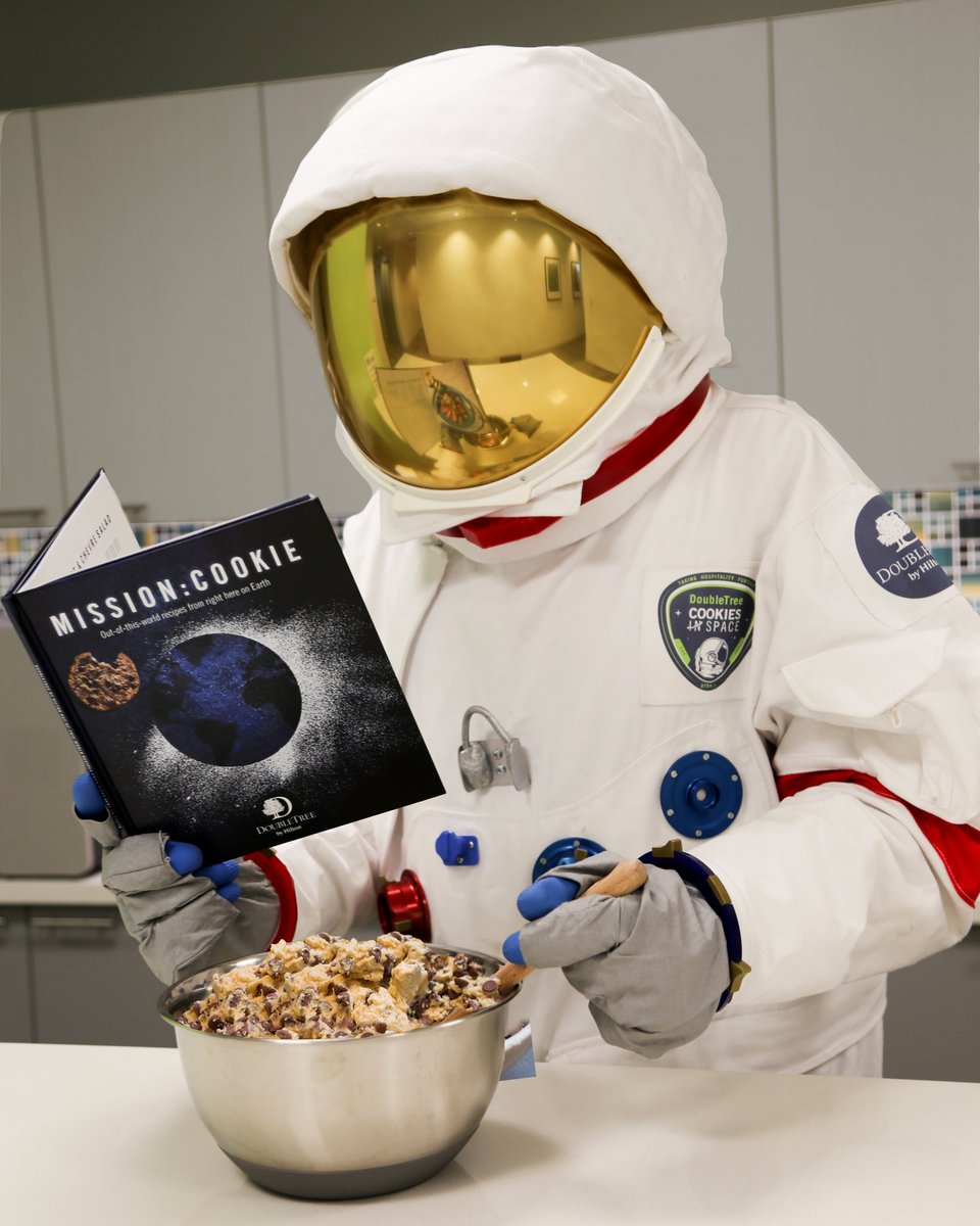 DoubleTree's tweet photo. In celebration of #NCCCD anyone can stop by our hotel today for a free warm cookie on us! Make sure to tune in later this year as we bake the first food item, our signature cookies, in space. #CookiesInSpace https://t.co/UbVXvUGF68 https://t.co/lqryUB0SK6