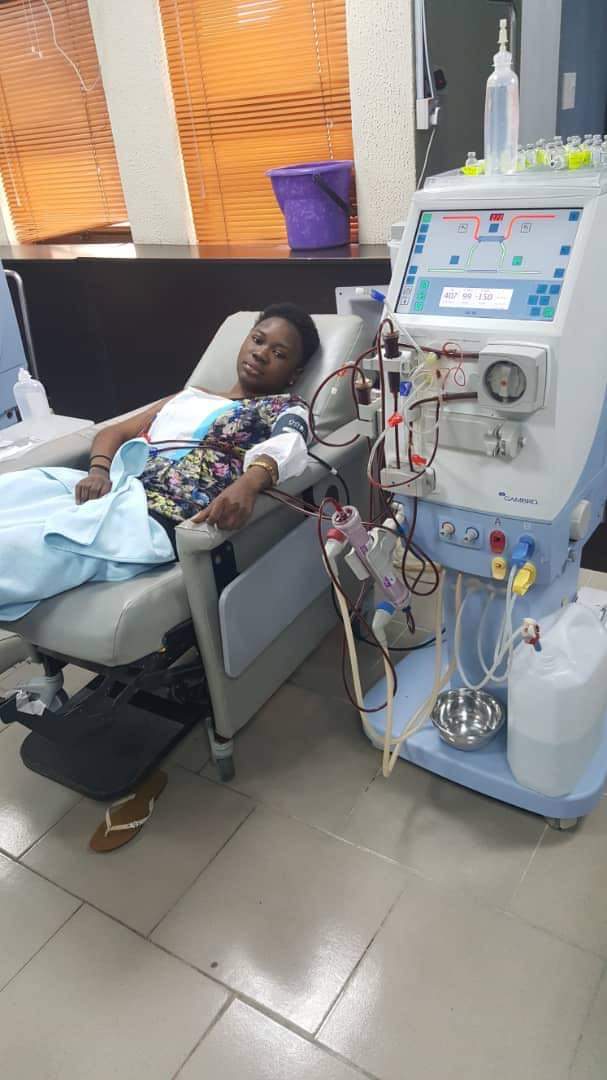 glonnaka's tweet photo. Please my twitter family, help me repost.......Thread
My name is Gloria Nnaka, i'm  27years old, a graduate of parasitology and entomology from Nnamdi Azikwe university. I was diagnosed of advanced chronic kidney disease in July of 2018 after my NYSC and have been on dialysis. https://t.co/sowAUHq4xv