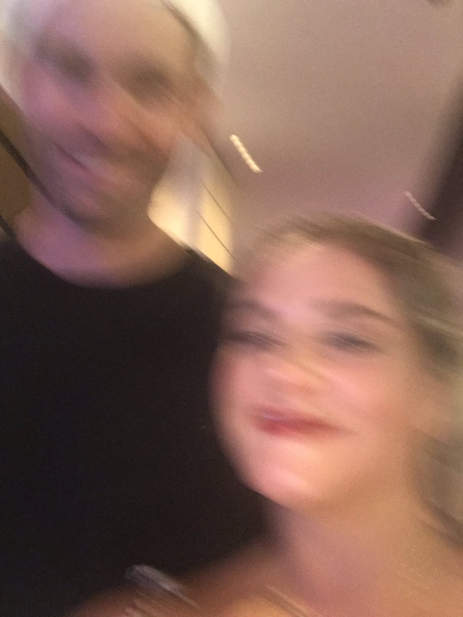 kare_kari's tweet photo. This one Tho is by far my favorite ... but accurate description of what VeGAS is like ... #selfiestrong https://t.co/6CLcfDxjQe