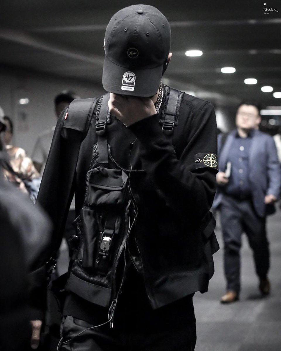 yiboxme's tweet photo. dark🖤 #ปรมาจารย์ลัทธิมาร #TheUntamed #电视剧陈情令 #yibo #WangYibo #อี้ป๋อ #หลานวั่งจี #หลานจ้าน #วั่งจี https://t.co/aTDb7Awatc