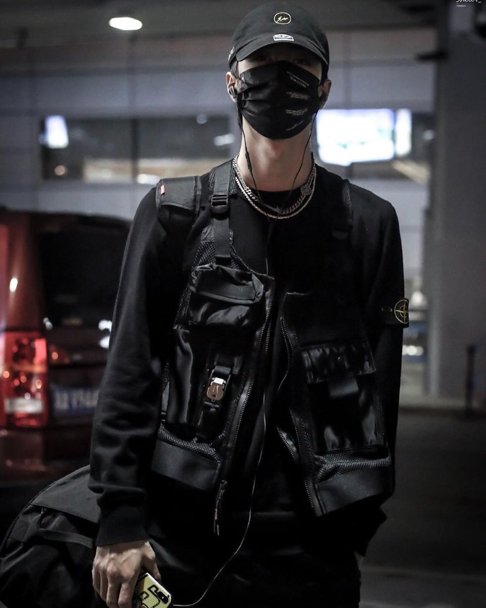 yiboxme's tweet photo. dark🖤 #ปรมาจารย์ลัทธิมาร #TheUntamed #电视剧陈情令 #yibo #WangYibo #อี้ป๋อ #หลานวั่งจี #หลานจ้าน #วั่งจี https://t.co/aTDb7Awatc