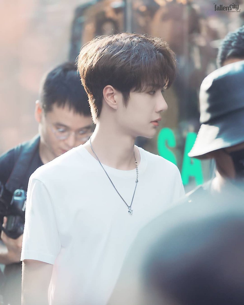 yiboxme's tweet photo. #ปรมาจารย์ลัทธิมาร #TheUntamed #电视剧陈情令 #yibo #WangYibo #YiboWang #UNIQ #UNIQ王一博 #หวังอี๋ป๋อ #อี้ป๋อ #หลานวั่งจี #หลานจ้าน #วั่งจี https://t.co/F7etd8BuBn