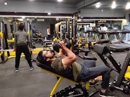 krksupplements's tweet photo. Meet instructors of the gym who will provides the right plan depending upon our requirements and body structure. Know how to work out! 

#krksupplements #eatandstayhealthy #nutrition  #fitness #gym #exercise #body #healthy #fitnessmotivation  #love #beautiful #happy #beauty https://t.co/n554UOEXAI