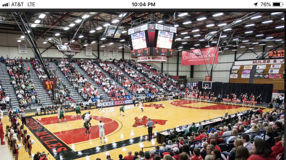 fuzpak's tweet image. Big weekend for camps with @d_fuzak Central Missouri Friday and Ferris St today.  #windshieldtime #FatherSons