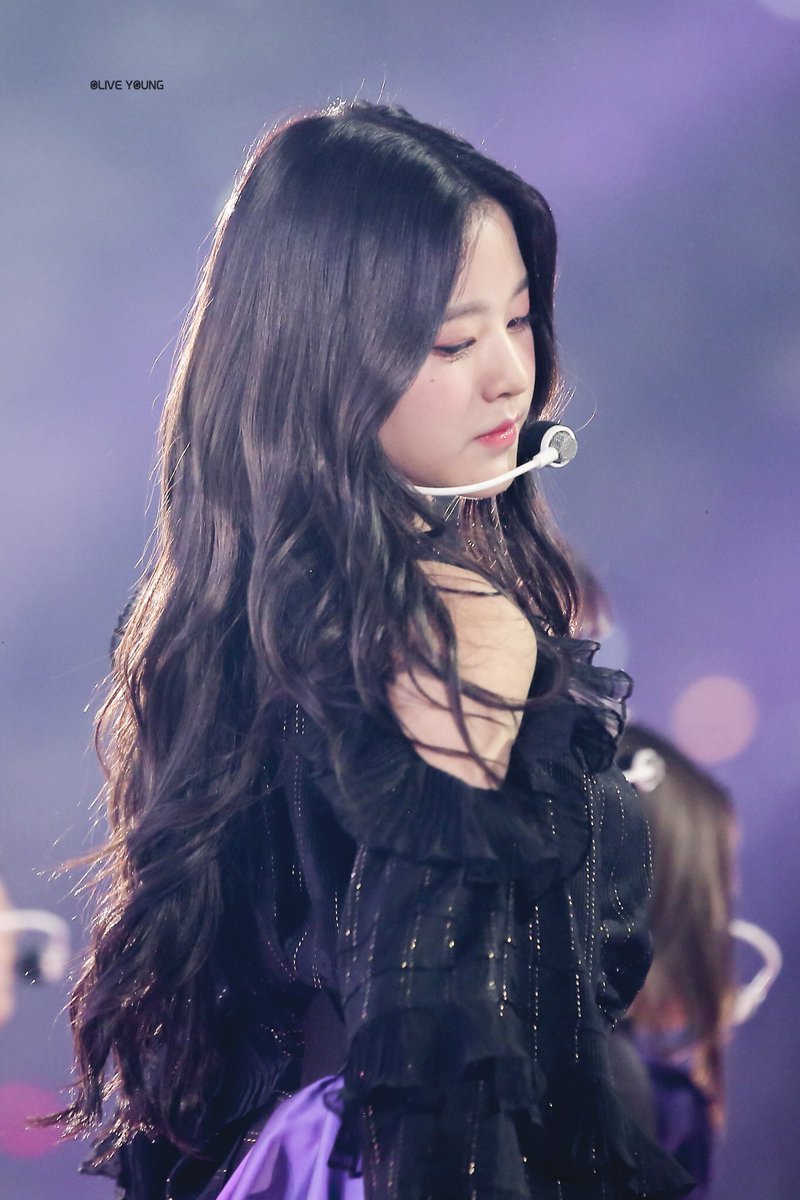 wonyoung pics tweet media