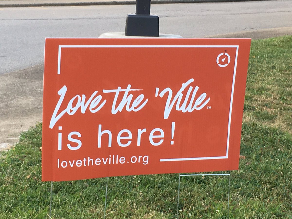 Meip6fh's tweet photo. The Wheeler Community thanks @NECCWired members working at Wheeler today!  Our grounds are looking AMAZING! #SchoolBlitz #LovetheVille #CommunityMatters #forthekids https://t.co/98TbCyCK2k