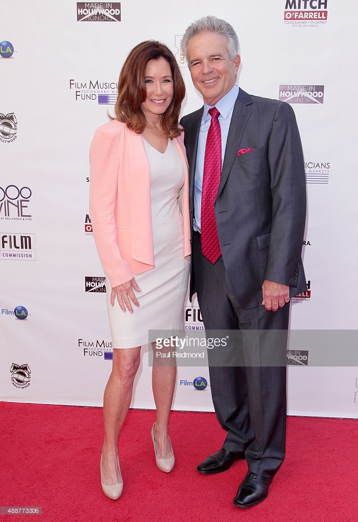 Nicole_Romi's tweet photo. @elaine03162002 @smama_bear @DHPLover @MariebDK @bridgette_TN @HOUY3 @theresa_1922 @CRISTY_bello I will wait as well...in case there is a #ShandyReunion! 💜💜💜 Have all a lovely #ShandySunday! 🤗😘 #WeMissShandy 🙌🏼 https://t.co/kQfCVIGUN1