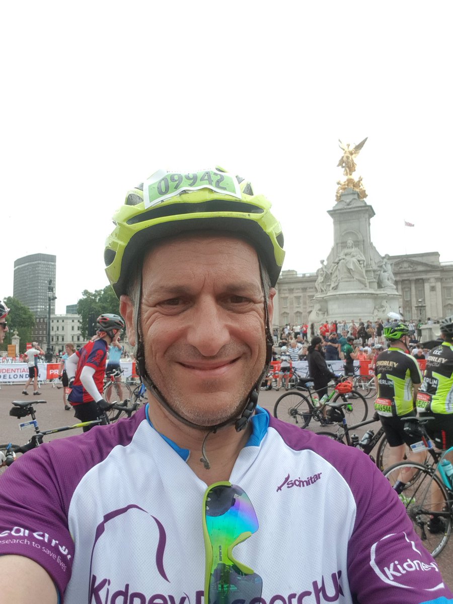 Finished #ridelondon2019 for #teamkidney .. fab day. Great support from @Kidney_Research . 5 hrs 50 cycling time...I'm v pleased!!