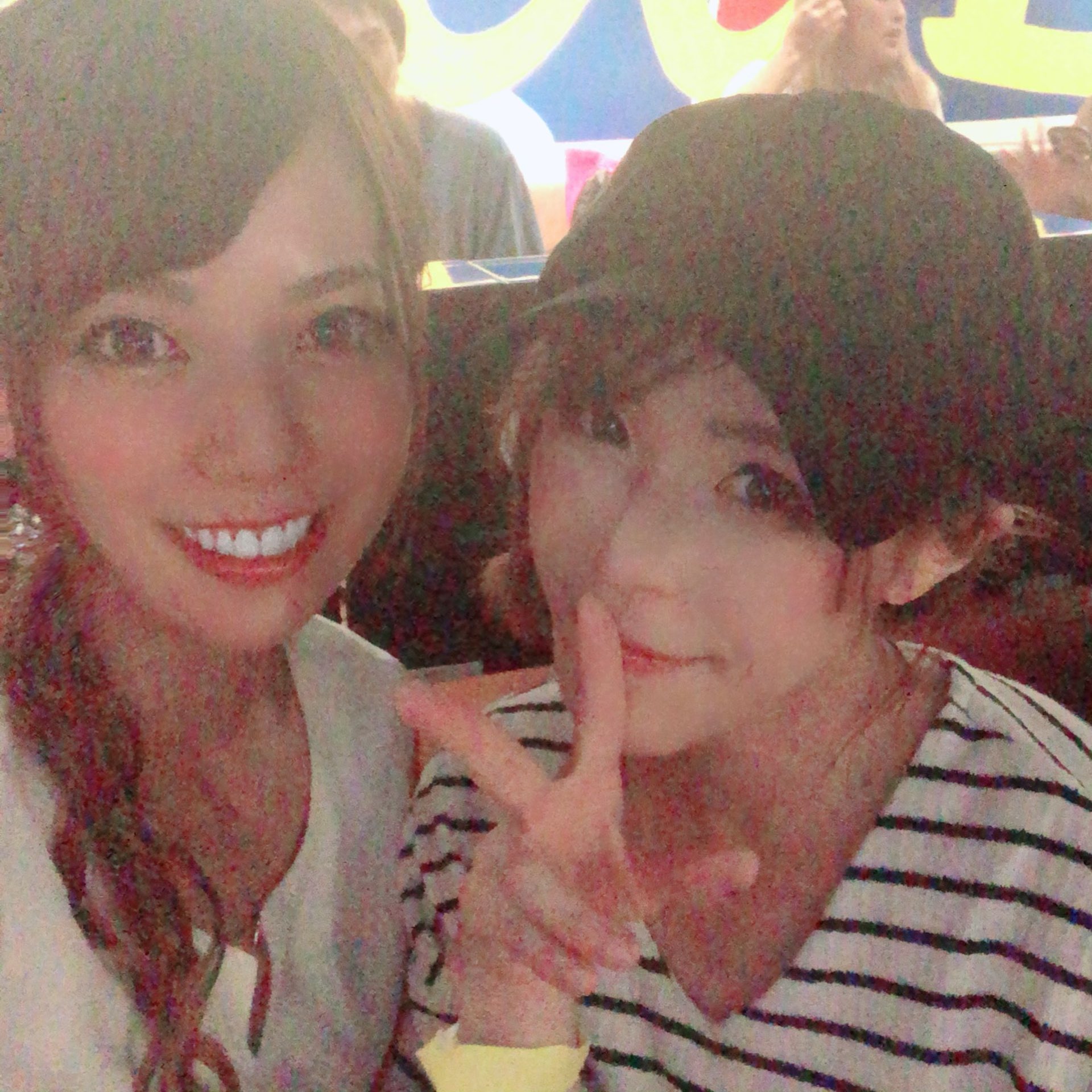 株式会社mamalady 明石奈々 オンザロードフェスありがとうございました このあとライブ配信します 写真は集合写真ー Koheyさん ジョーブログさん 川端かなこさん オンザロード ジョーブログ 川端かなこ Kohey T Co Rvoij0oenp Twitter