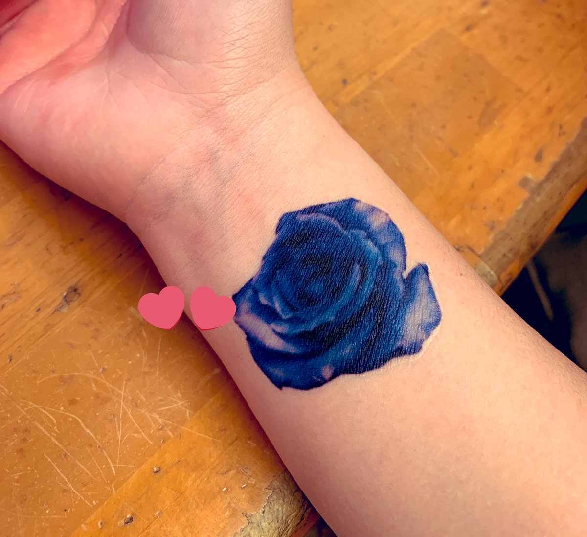から厳選した 青い薔薇 タトゥー ７