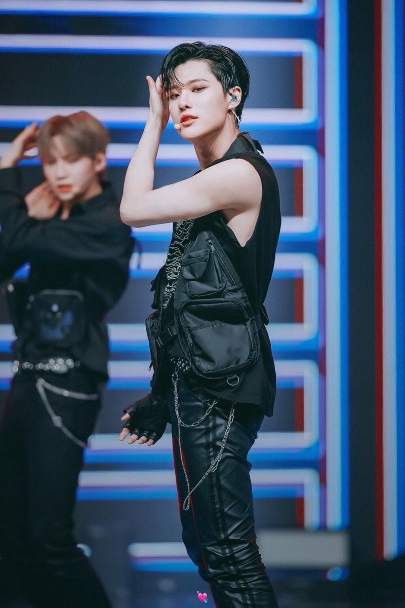 phammykhanh's tweet photo. 생일 축하해❤️❤️                                          #우리의낭만_조승연_생일축하해
#MeaningfulSeungyounDay                    @x1official101 @x1members https://t.co/rkwy1Ne7KO
