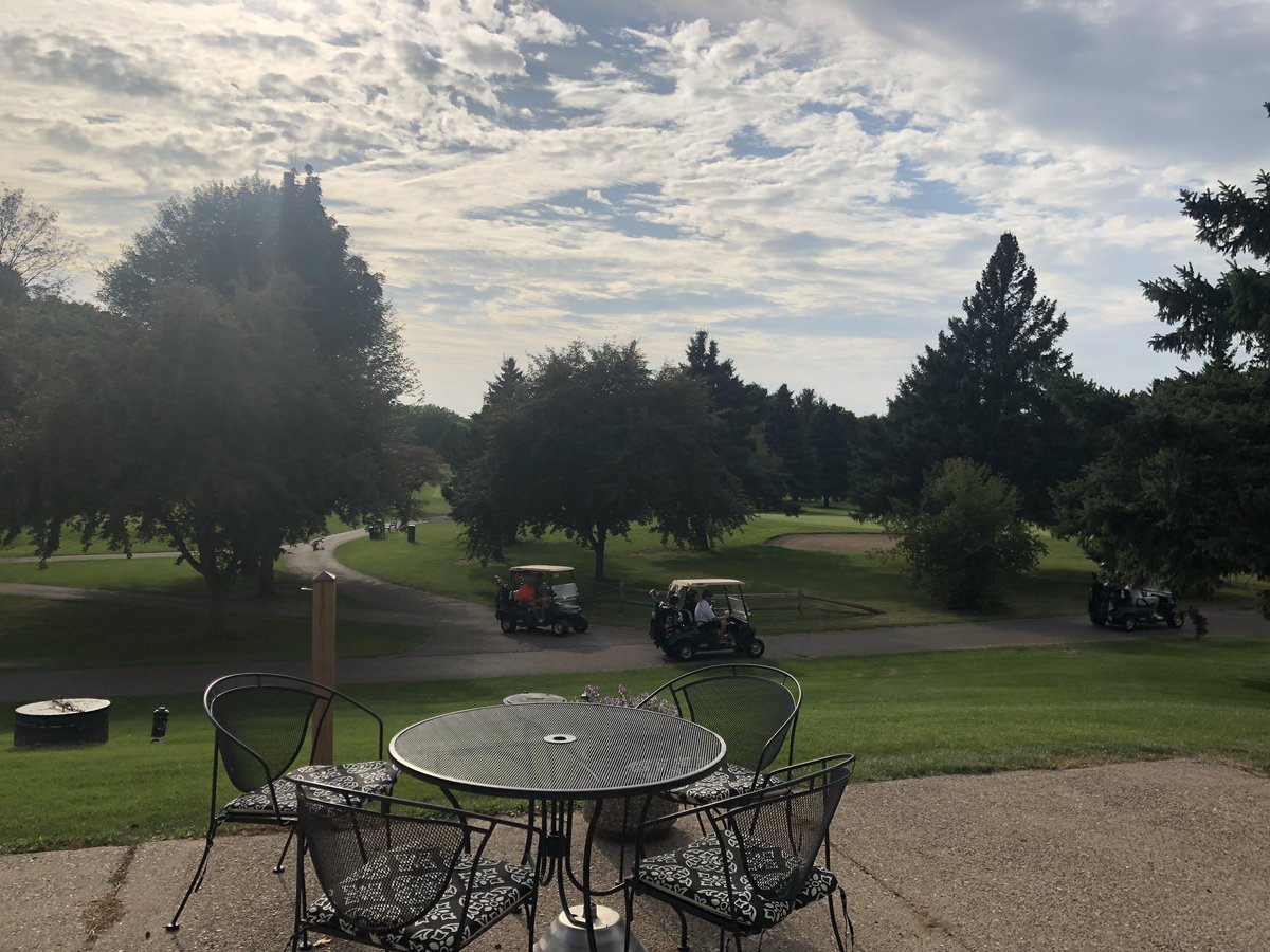 ADVSPORTSMN's tweet photo. What a beautiful day we had Friday for the annual Wolfpack Open! A HUGE thank you to the sponsors, golfers, and volunteers!! #WolfpackOpen @ParkGirlsHockey @phshockeyboostr https://t.co/YEDUA3nFeW
