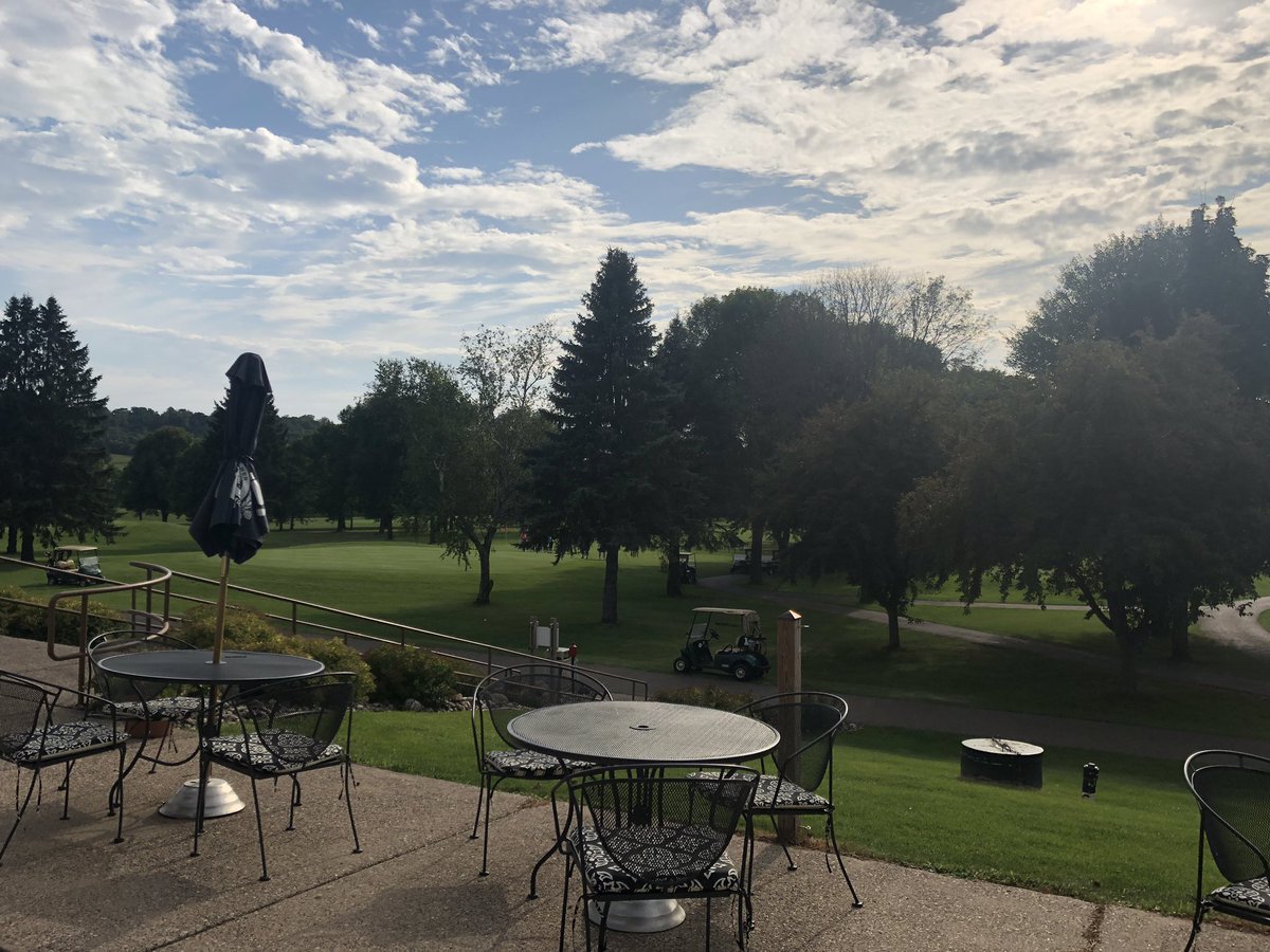 ADVSPORTSMN's tweet photo. What a beautiful day we had Friday for the annual Wolfpack Open! A HUGE thank you to the sponsors, golfers, and volunteers!! #WolfpackOpen @ParkGirlsHockey @phshockeyboostr https://t.co/YEDUA3nFeW