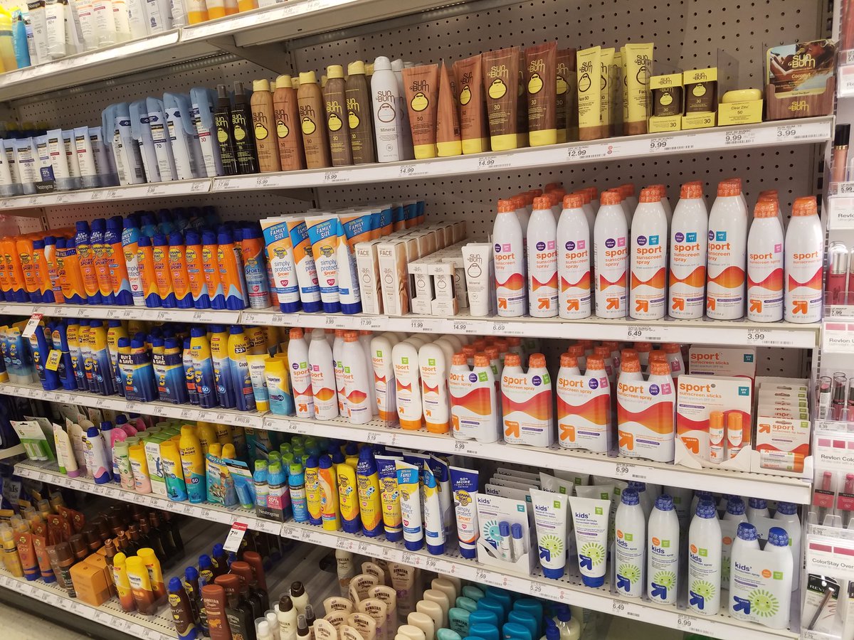 denney_alicia's tweet photo. August is HOT, and so are our one-for-ones! #noproductintheback #inventoryready @Le_Hulett @hr_bree https://t.co/R0JEjIEM4v