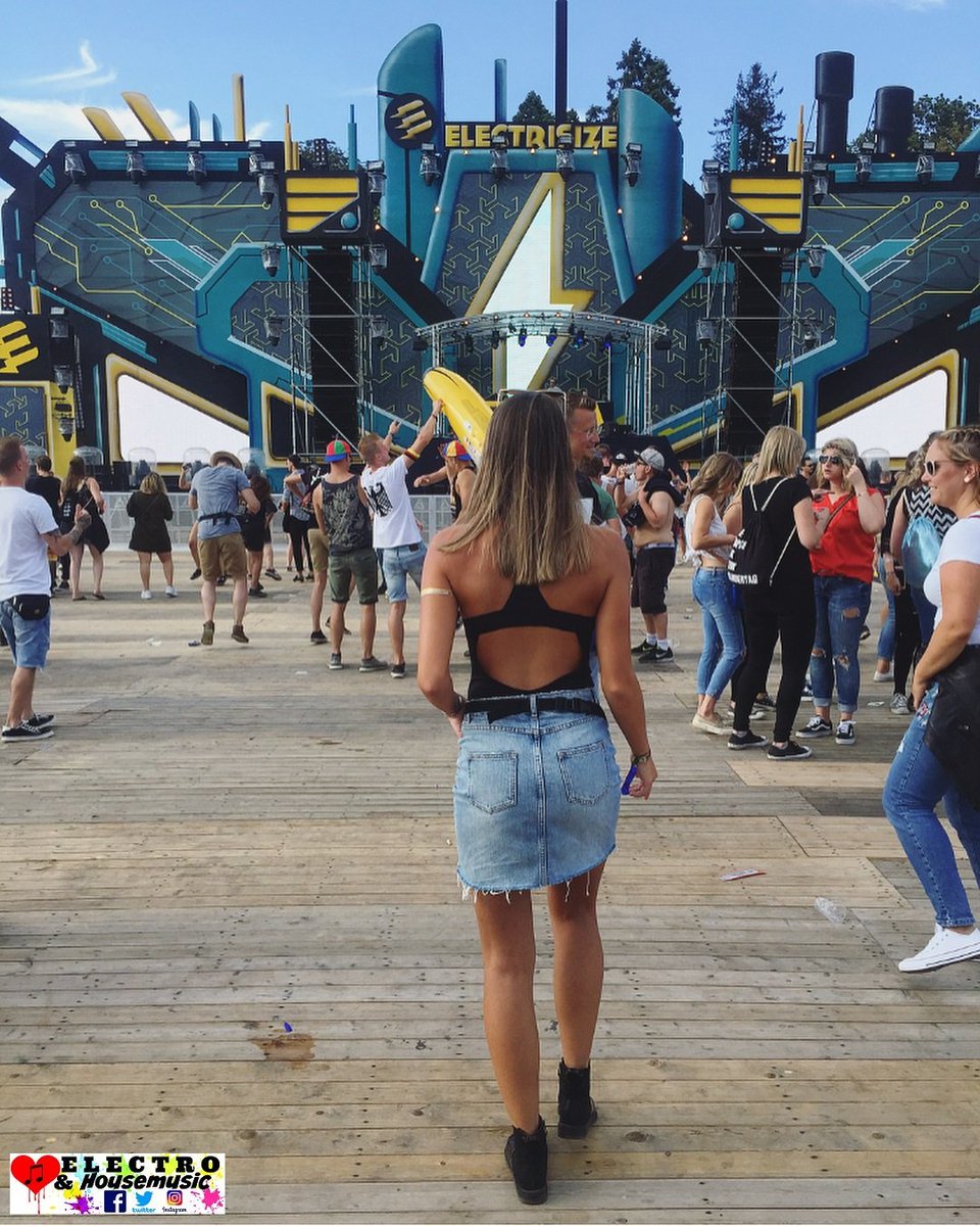 DJElectroHouseL's tweet photo. Una gran aventura nos espera en, @Electrisize 2019 faltan solo 5 días ❤♫🔊🕺😍🙌🔥#esize #electrisize
#electro #electronicmusic #tomorrowland #rave #edmlove #love #edm #ibiza #party #MusicFestival #edclv2019 #EDMlife #dancing #Ultra2019 #dancing #festival #coachella https://t.co/R7b4vQhcd4