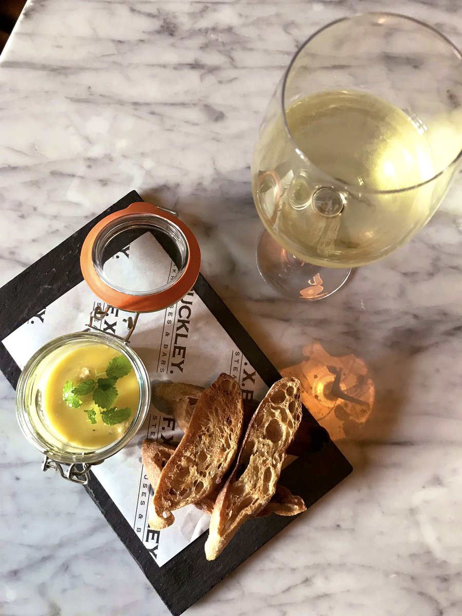 The Bull & Castle tweet media