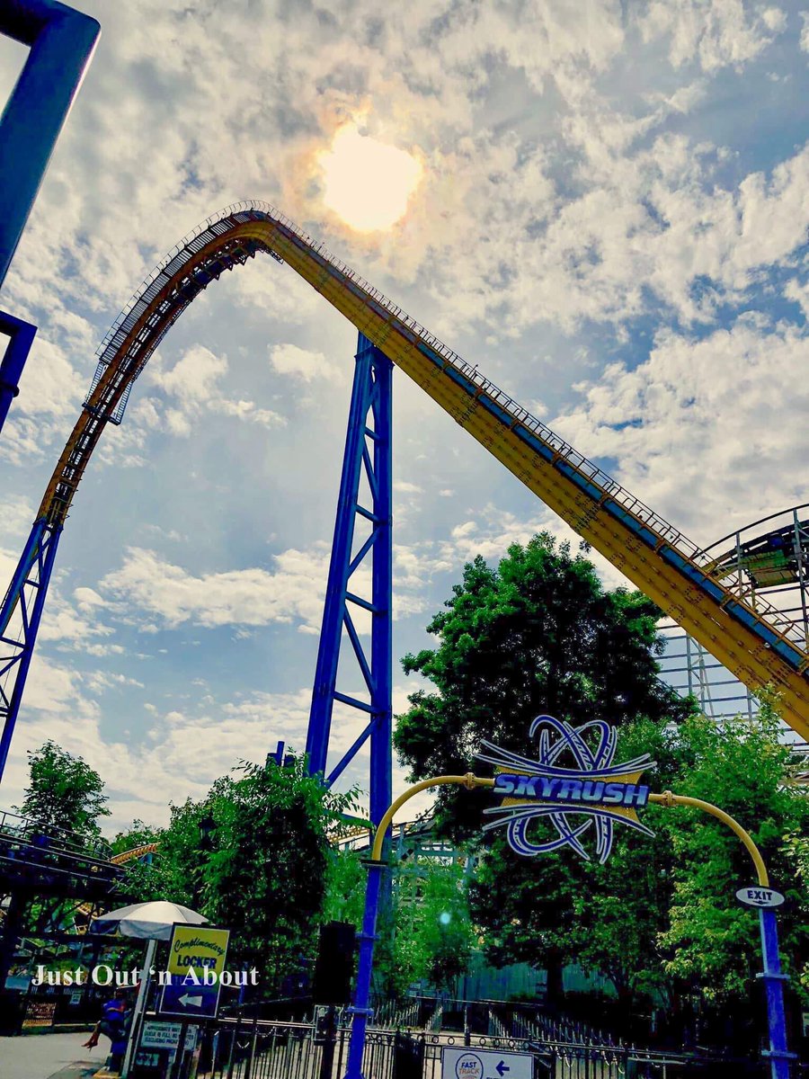 JustOut_nAbout's tweet photo. Happy Sunday!! #skyrushsunday @hersheypark Really hate we missed this on trip this spring. Definitely have to come back now! #themeparkenthusiasts #themeparkphotos #thrillrides #justoutnabout #hersheypark #hershey #hersheychocolateworld #skyrush #intamin #intamincoasters https://t.co/rsqvlmOEOH