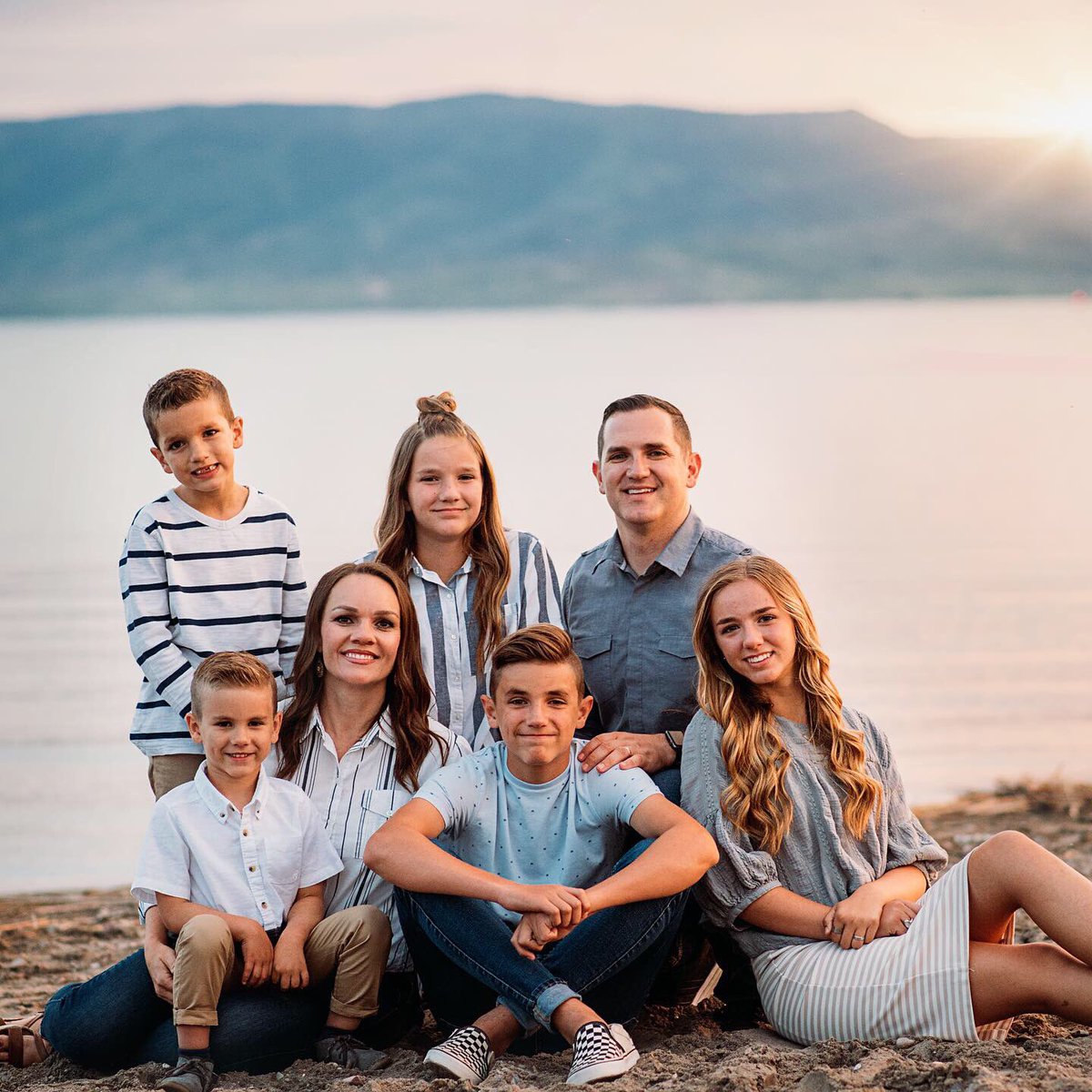 Tim Holladay tweet media