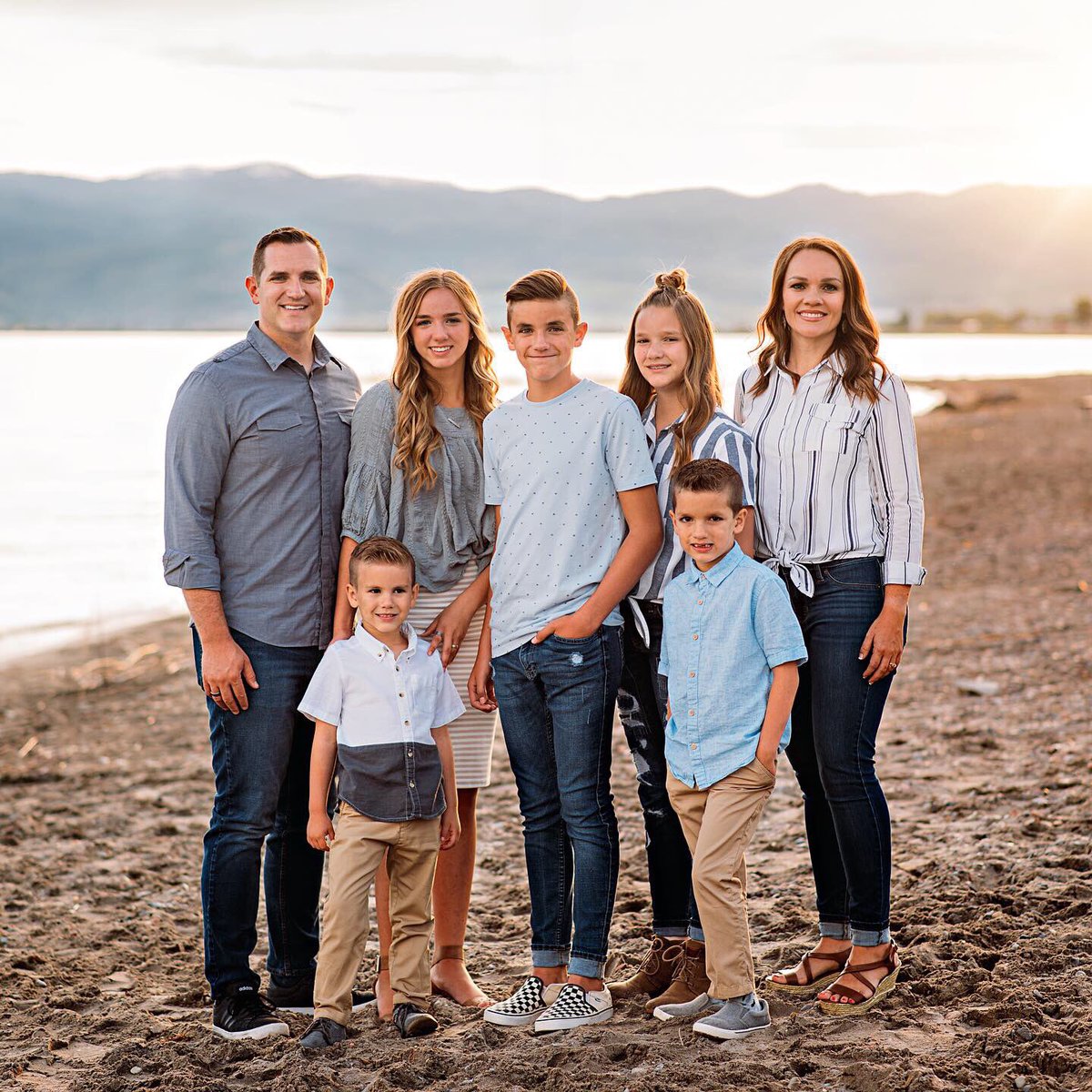 Tim Holladay tweet media