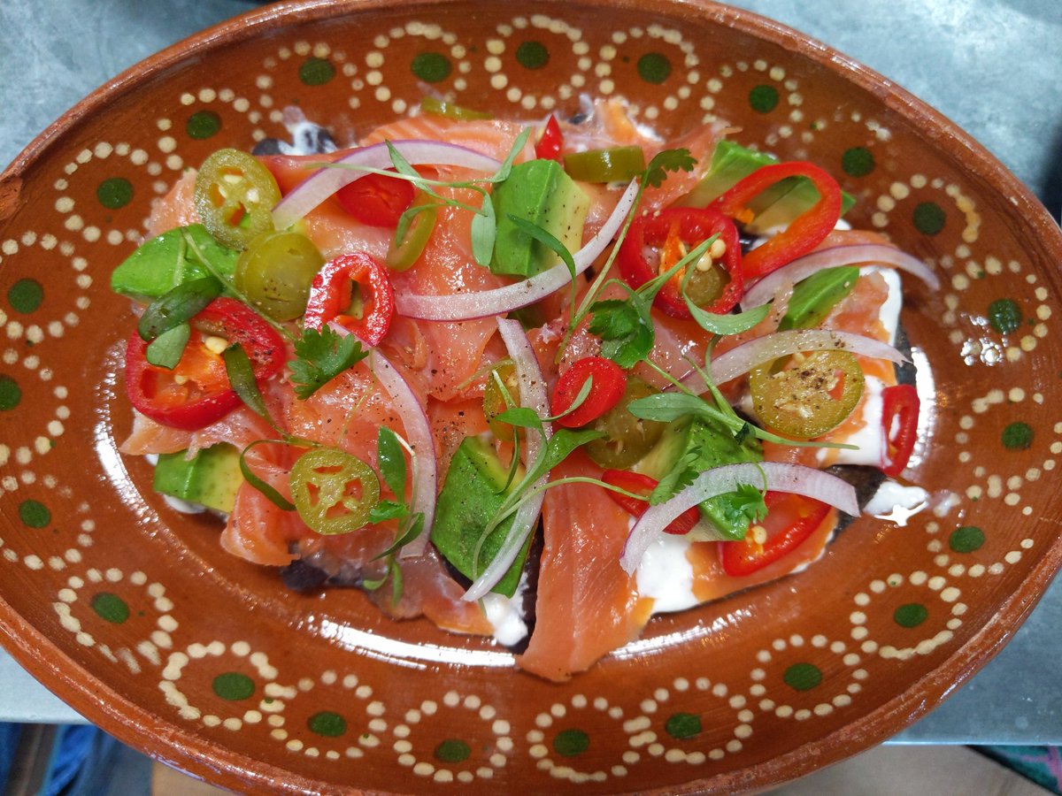 Love <a href="/Waltermanzke/">walter manzke</a>'s brunch <a href="/republiqueLA/">République L.A.</a> but hate waiting in line? He has an amazing #brunch <a href="/PettyCashLA/">Petty Cash Taqueria & Bar</a>, AND they also have cocktails and table service! 👀