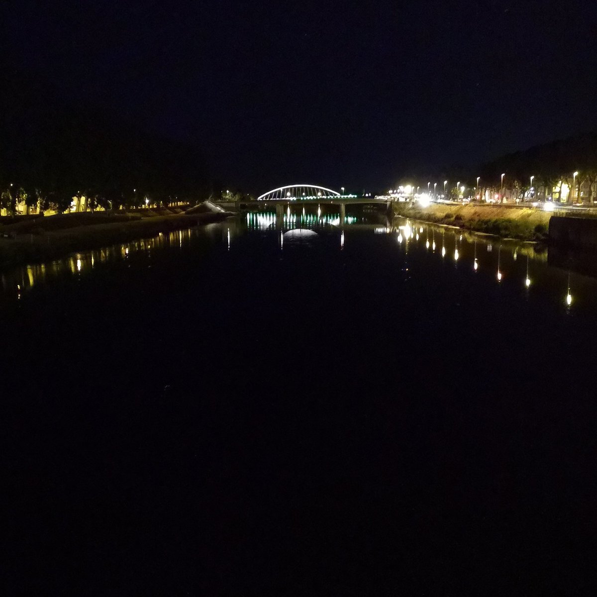 Mr_Duke49's tweet photo. Angers la nuit #Angers #angersloiremetropole #angerscity #angersmaville #Jaimelanjou #Anjou #maineetloire #paysdelaloire #europe #france #coeurdemaine #objectifangers https://t.co/UtqSUOIJkm