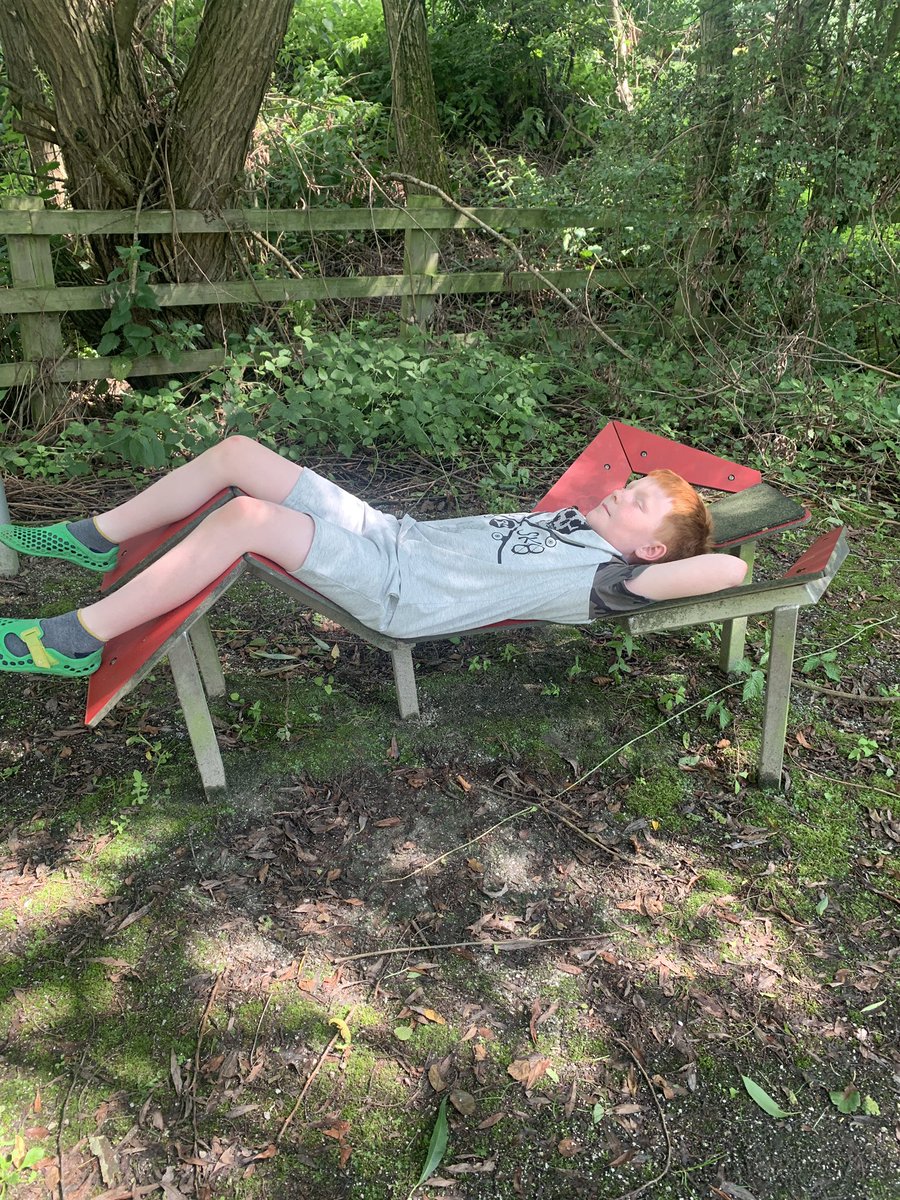 rachfmackenzie's tweet photo. Friday was “take your kids to work day” for me. Obviously we had to do the @YouthSportTrust fitness trail. Think we need one of these in our village. #fitfam #active3030 https://t.co/rLX5RwjBk5