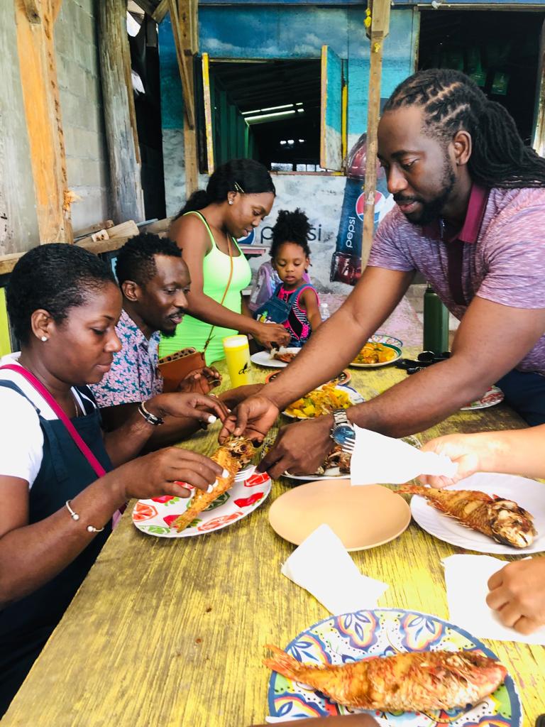 DMarcAnthony's tweet photo. The simple blessings of:
Friedship
Food
Family.
Living our best life cannot be just about us but how we live in community.
#hellshire #beach #foodporn #food #friends #friendship #simplepleasures #lifequotes #yolo #livingmybestlife #accelerate2019 #purposepowered https://t.co/xjFeuMvOiB