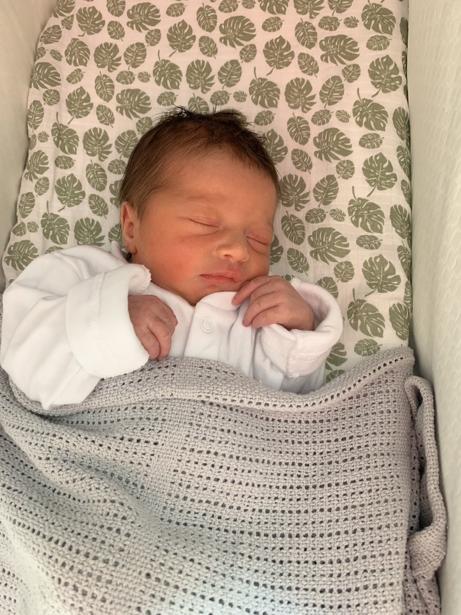 New member to #MarvellousMedicine - Baby Edith Hewlett. Great care and support by the whole team in Women’s and Children @NorthBristolNHS #nbtproud