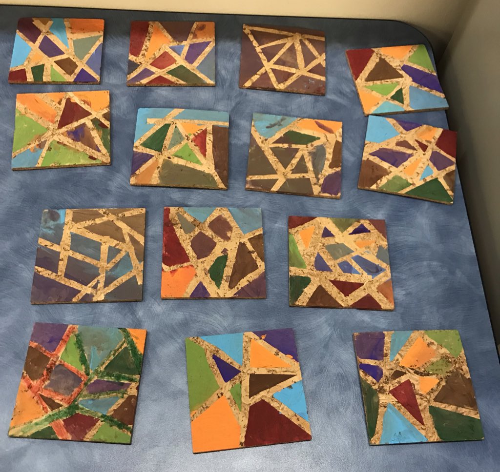 K/1/2’s tried out tape resist art during our classroom club. Everyone had so much fun!🎨🖼