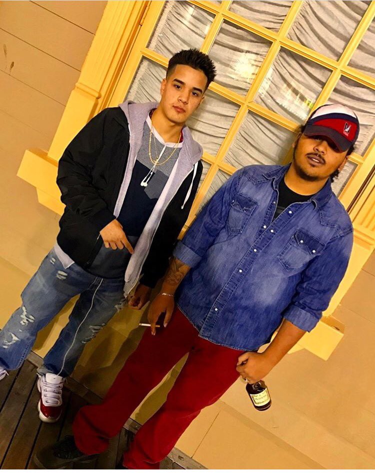 2Gun_'s tweet photo. i wish i could look at my bros ๐ฃ but i kno they keeping angels wit niggas ๐๐ฝ๐ผ๐ฝ#ripthereal https://t.co/EDcNn26WRZ