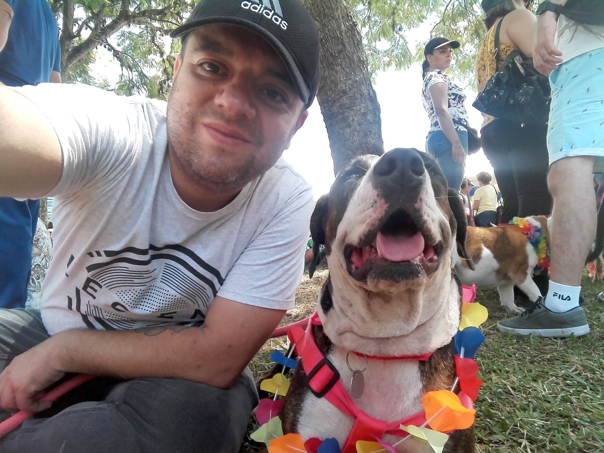 charol51050's tweet photo. #CaminataCanina2019 #FeriaDeLasFlores #feriadelasflores2019 #Tierragro #SashaGallego #SashaDog https://t.co/29WkWyvDwj