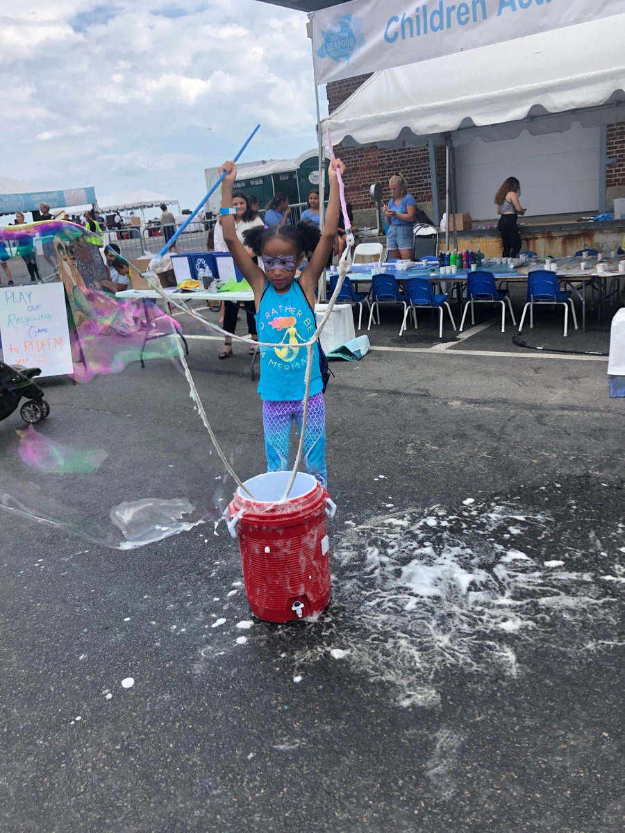BostonSeafoodFest tweet media