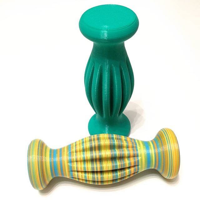 JoshVV's tweet photo. The two #3dprinted #footmassager models turned out great! The green one is TPU printed using a @raise3d #pro2 and the other is PLA printed using four colors of @pushplastic PLA with the @mosaicmfg #palette2pro in #randommode on a @creality3d #ender3.

Yo… https://t.co/i9IBbDQnSz https://t.co/cZmvuJhnGj