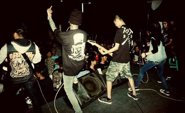 TakeTheTimeHC's tweet photo. #cipatatbergetar
#takethetimehardcore https://t.co/MnIp7mry0f