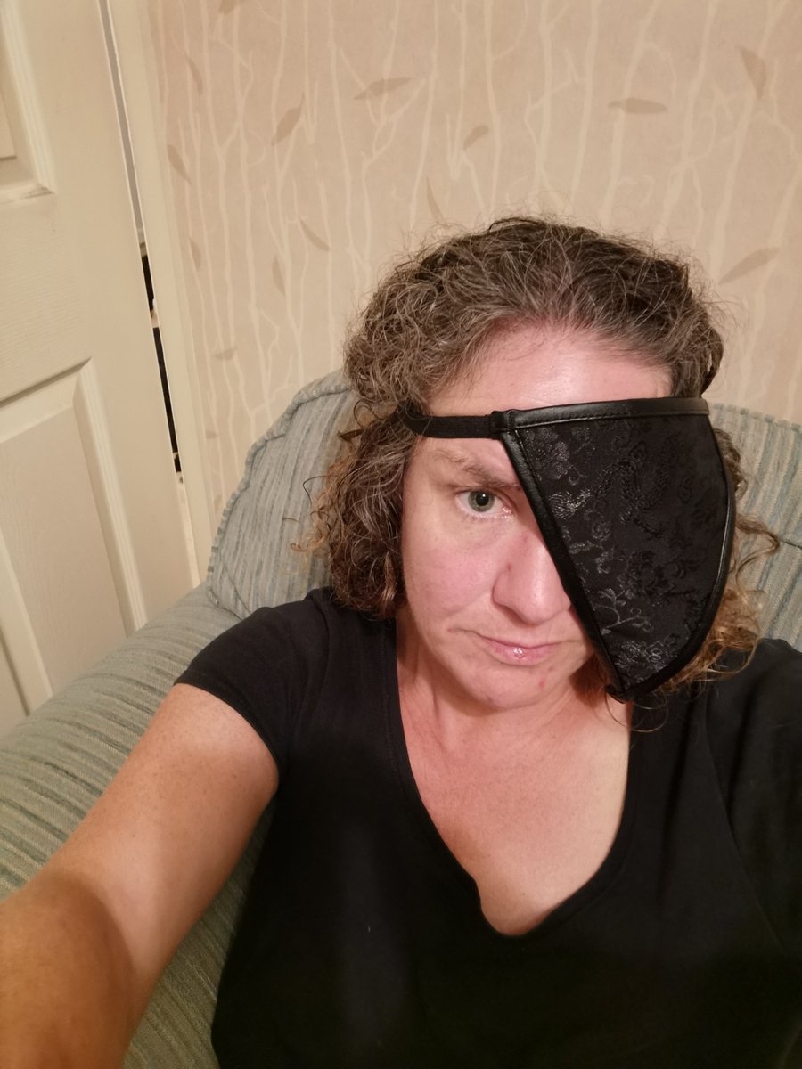 semtexsue's tweet image. Eyepatch? Or dandy highwayman mask? #whatthehellisthis?